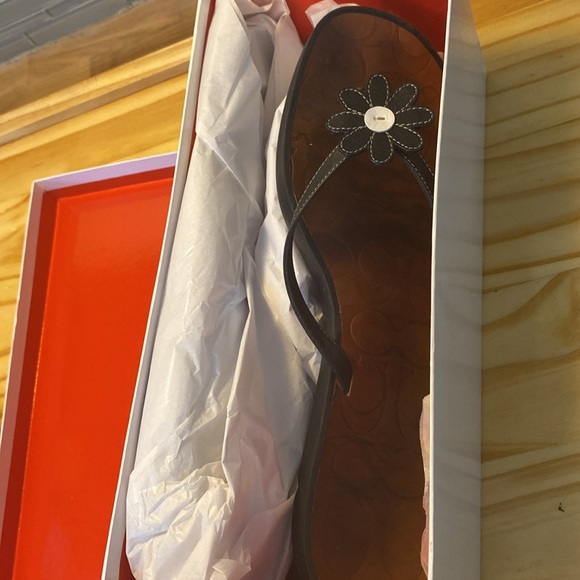 Coach sandals - Picture 2 of 7